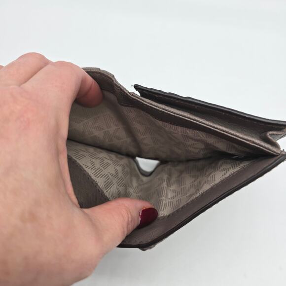 Michael Kors Wallet Saffiano Leather Jet Set Travel Flap Card Holder Taupe - Picture 5 of 9